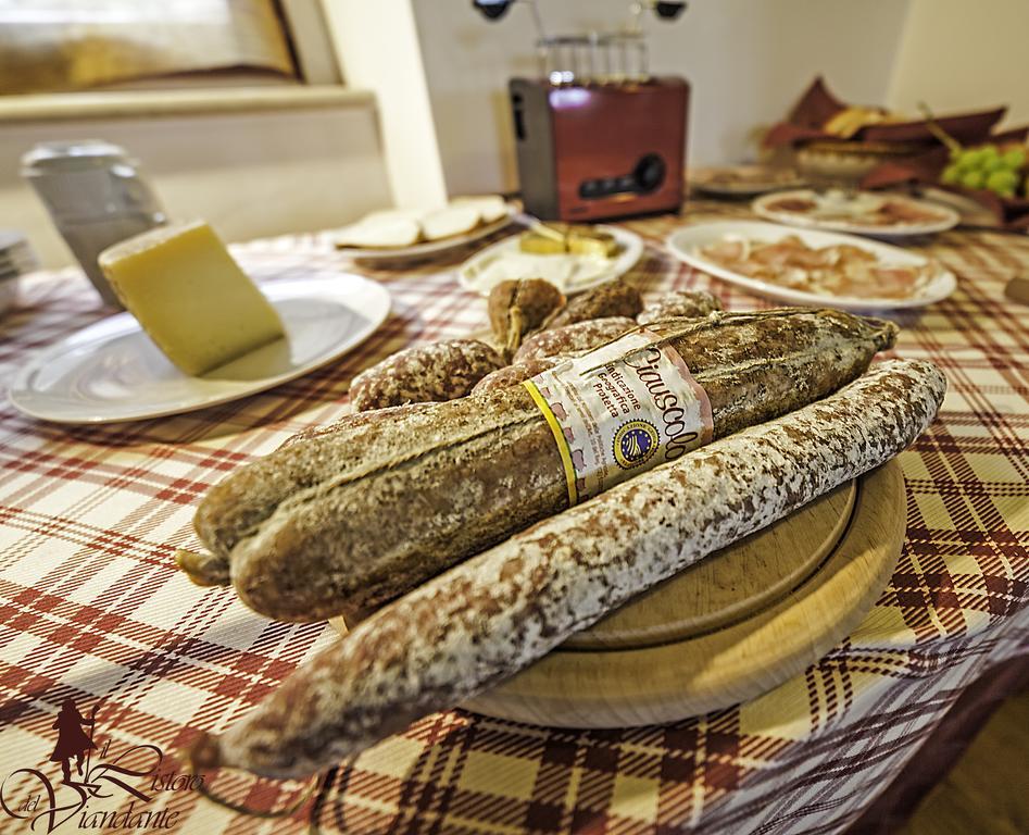 فندق Il Ristoro Del Viandante Offagna المظهر الخارجي الصورة